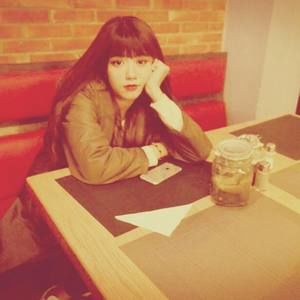 Meet your Posher, Putri jasmine